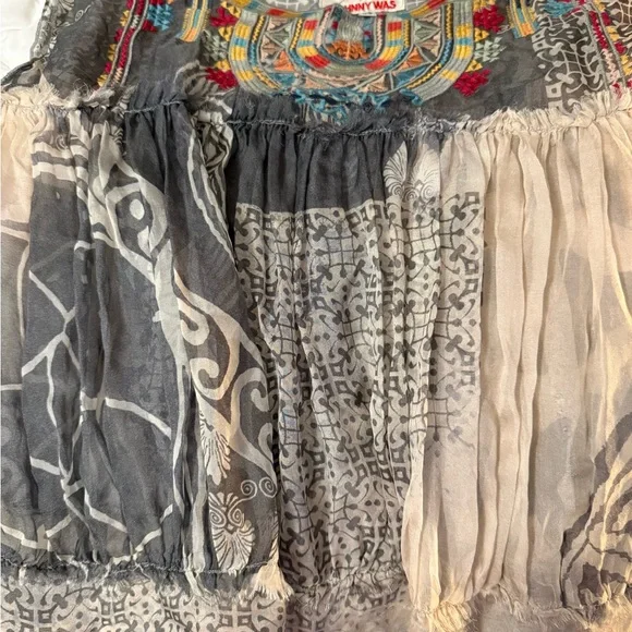 Johnny Was Biya Inka Silk Sheer Embroidered Gray and Cream Too/Blouse XS - Picture 2 of 2